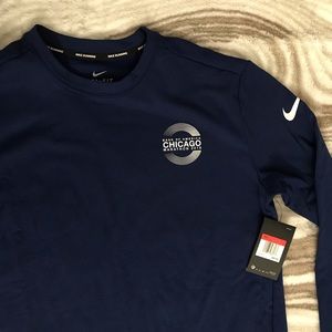 Nike chicago marathon long sleeve shirt large size